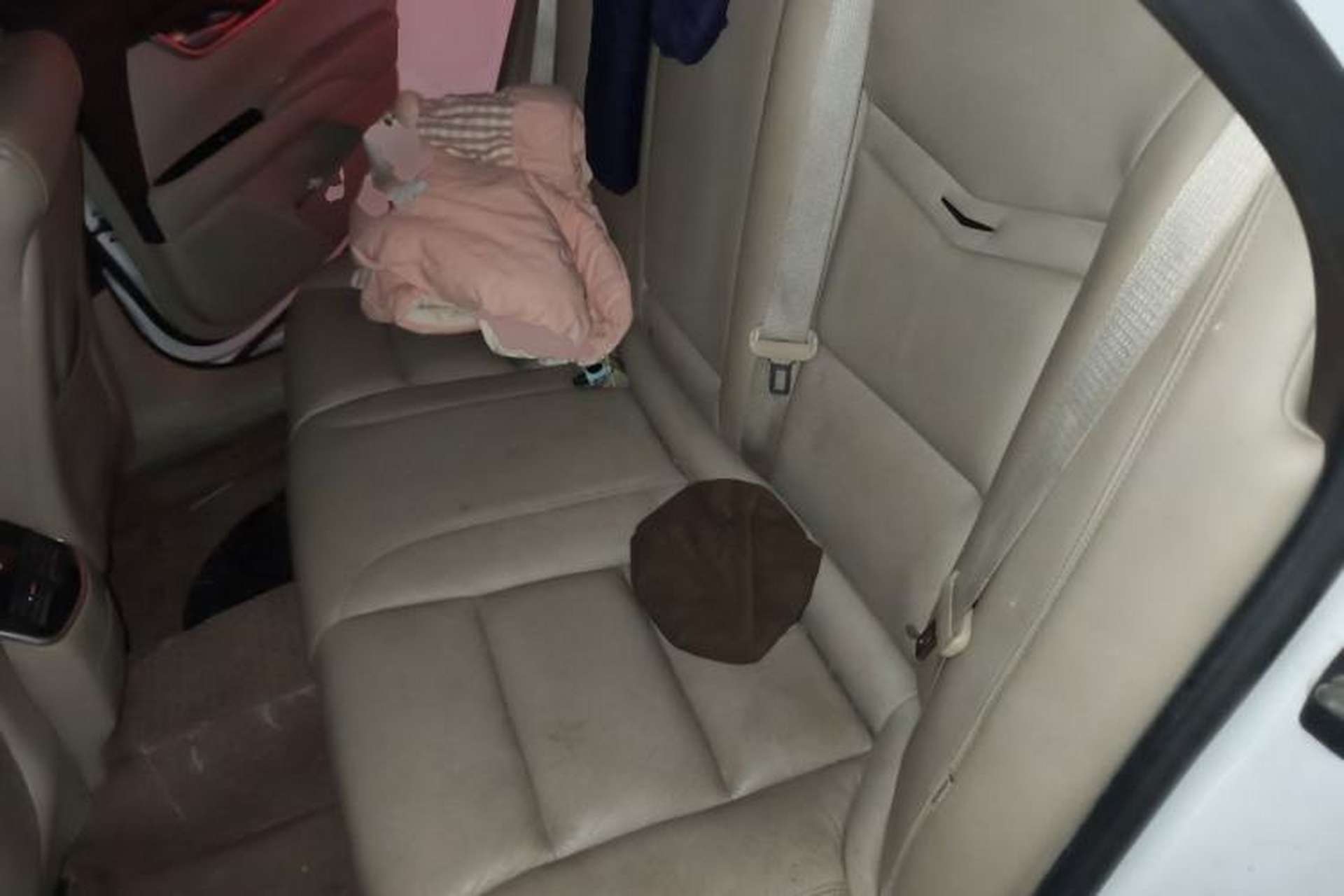 Used Cadillac XTS 2015 28T Comfort Model Left Rear Seat