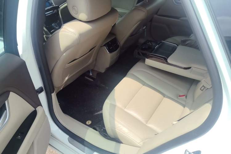 Used Cadillac XTS 2015 28T Comfort Model Left Rear Seat