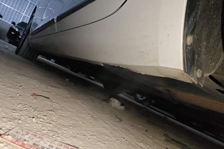 Used Cadillac XTS 2015 28T Comfort Model Left Side Sill