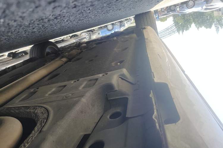 Used Cadillac XTS 2015 28T Comfort Model Left Side Sill