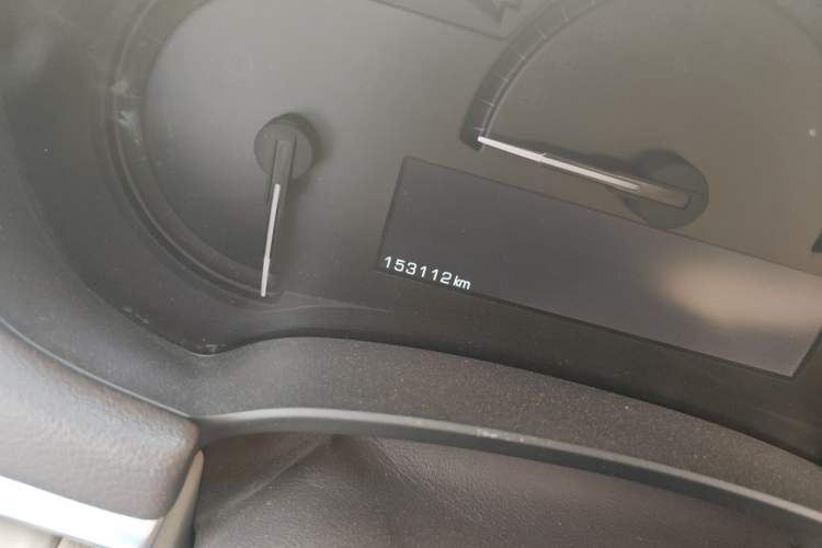 Used Cadillac XTS 2015 28T Comfort Model Odometer Close Up
