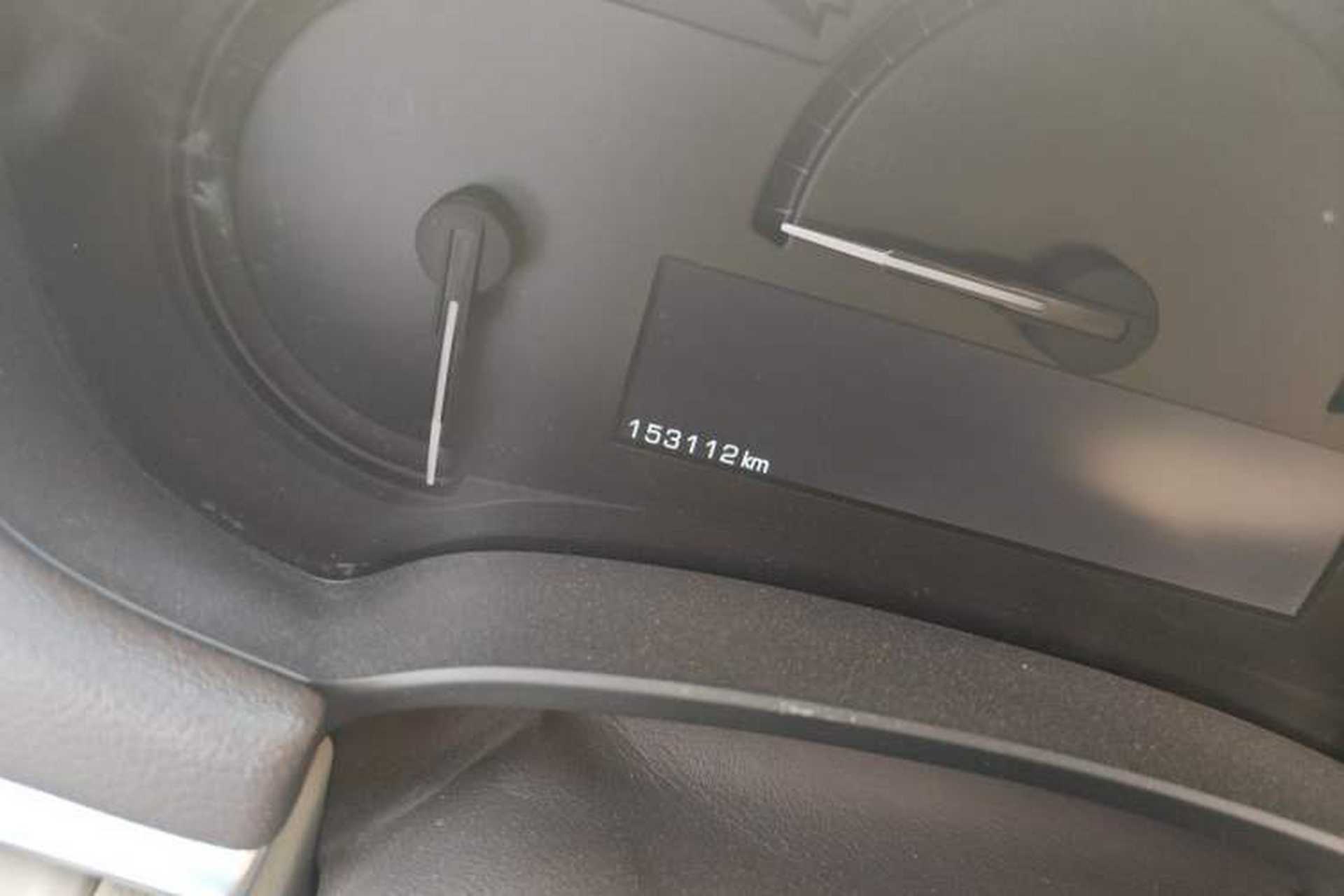 Used Cadillac XTS 2015 28T Comfort Model Odometer Close Up