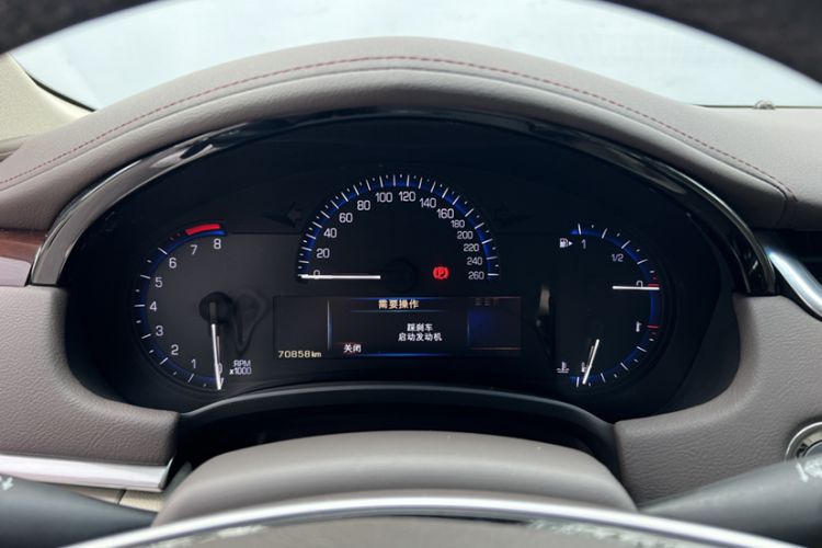 Used Cadillac XTS 2015 28T Elite Model Odometer Close Up