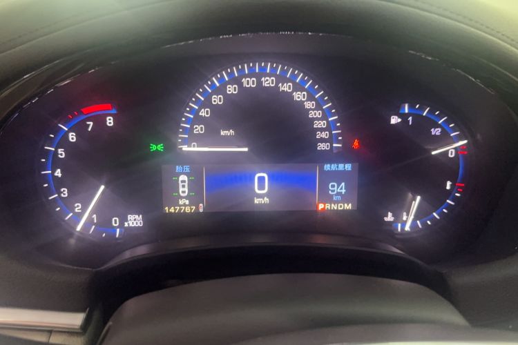 Used Cadillac XTS 2015 28T Comfort Model Odometer Close Up