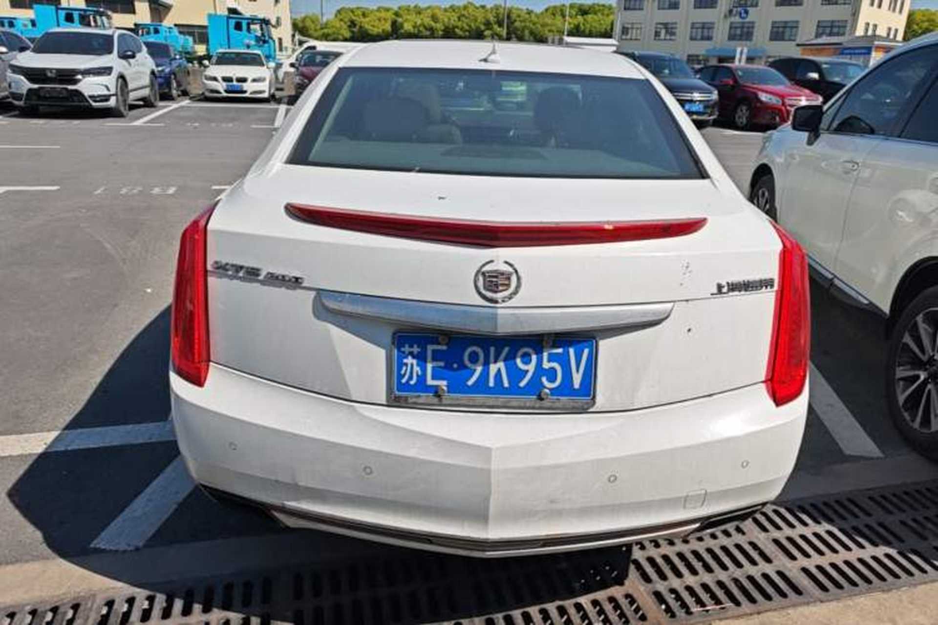 Used Cadillac XTS 2015 28T Comfort Model Rear