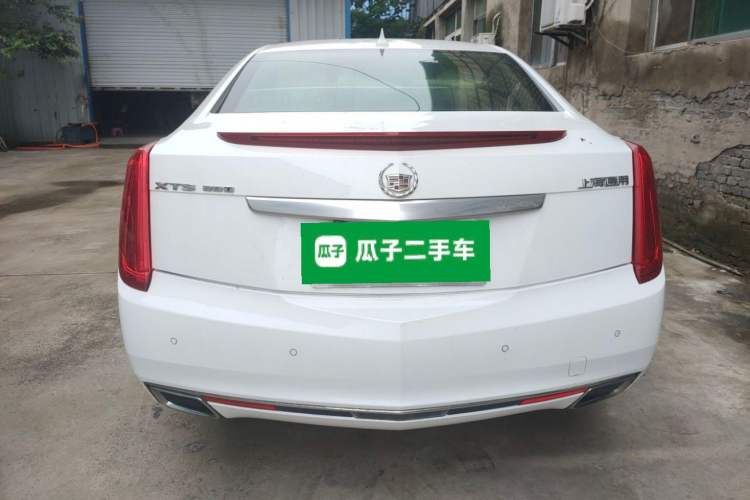 Used Cadillac XTS 2015 28T Comfort Model Rear
