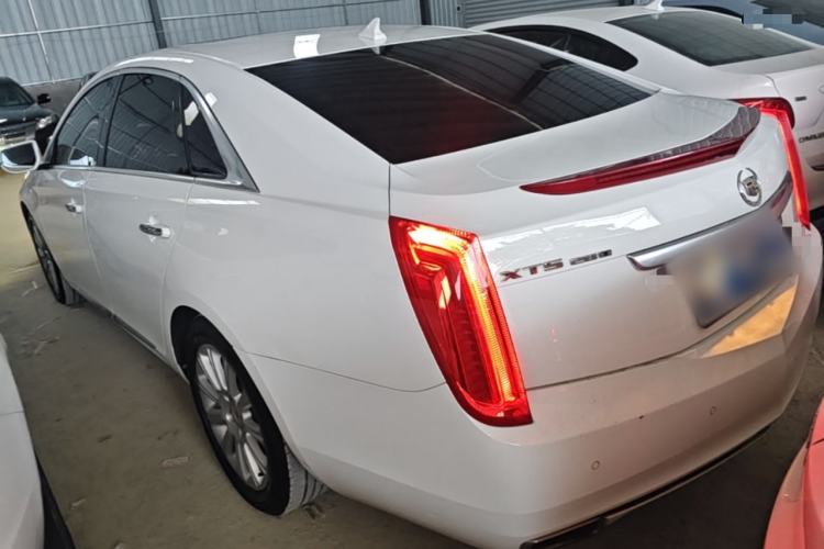 Used Cadillac XTS 2015 28T Comfort Model Rear Left 45 Deg