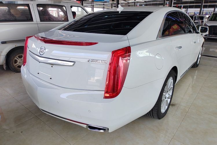 Used Cadillac XTS 2015 28T Luxury Model Rear Right 45 Deg