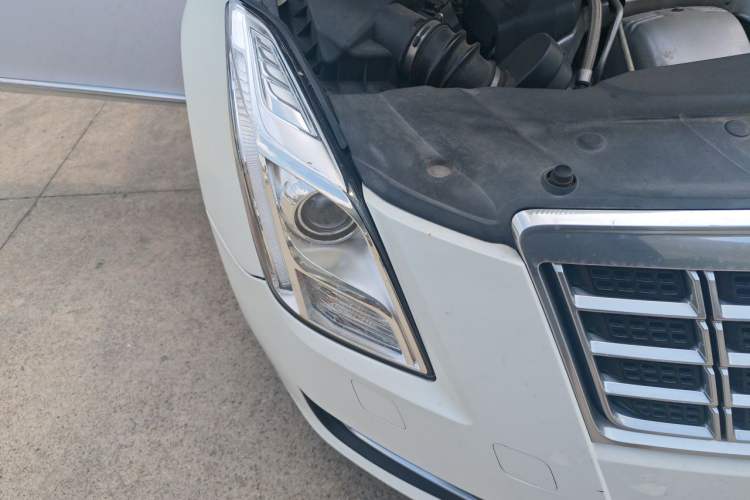 Used Cadillac XTS 2015 28T Comfort Model Right Front Headlight