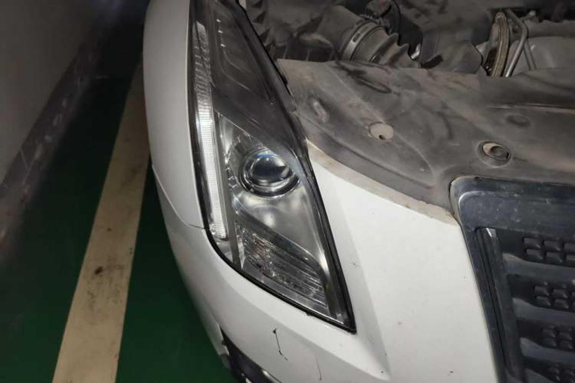 Used Cadillac XTS 2015 28T Comfort Model Right Front Headlight