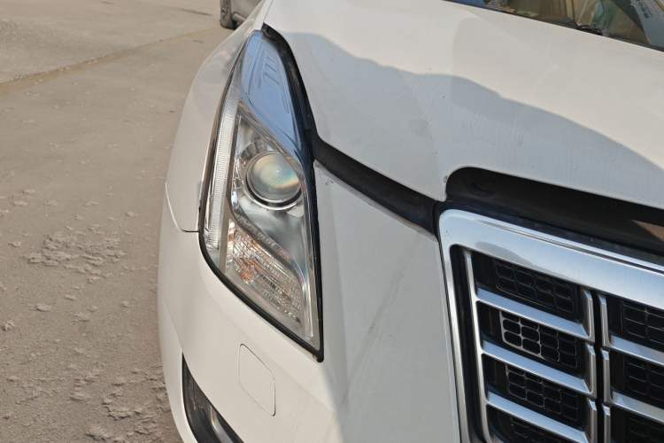 Used Cadillac XTS 2015 28T Comfort Model Right Front Headlight