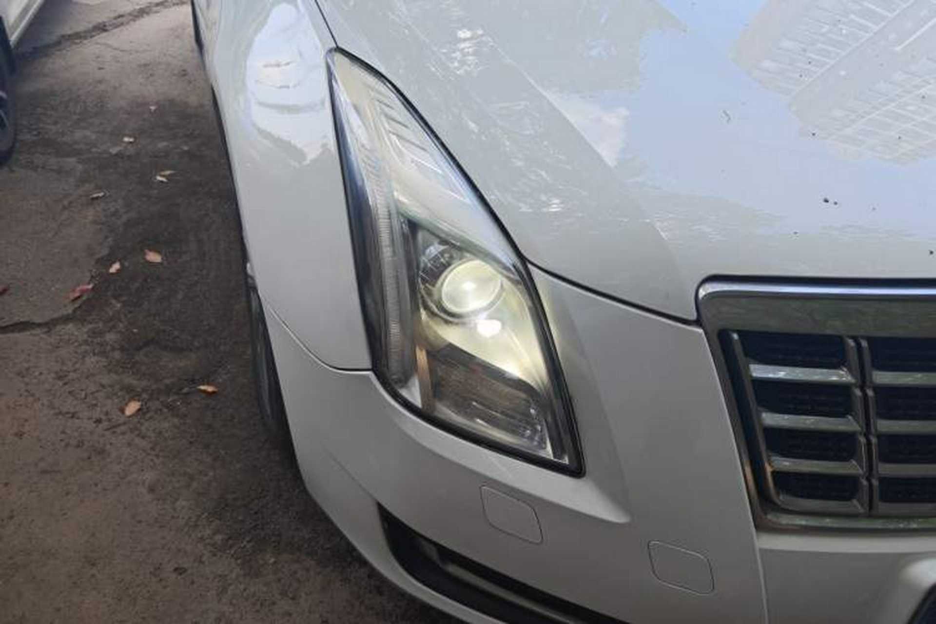 Used Cadillac XTS 2015 28T Comfort Model Right Front Headlight