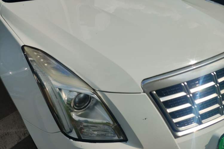 Used Cadillac XTS 2015 28T Elite Model Right Front Headlight