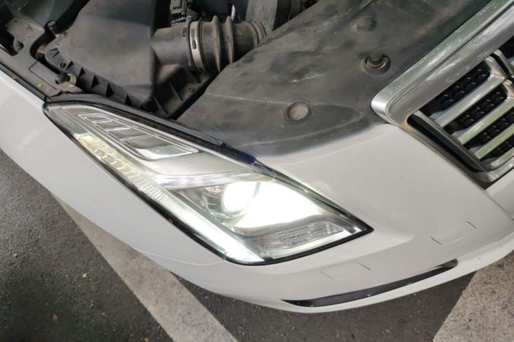 Used Cadillac XTS 2015 28T Comfort Model Right Front Headlight