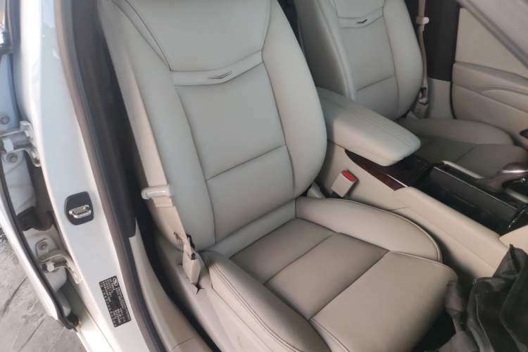 Used Cadillac XTS 2015 28T Comfort Model Right Front Seat