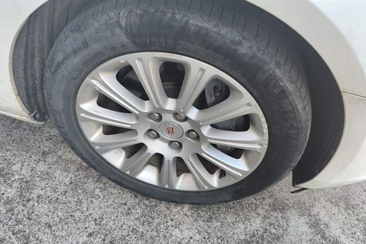 Used Cadillac XTS 2015 28T Comfort Model Right Front Wheel Hub