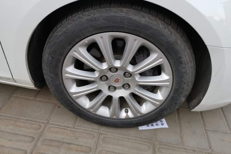 Used Cadillac XTS 2015 28T Comfort Model Right Front Wheel Hub