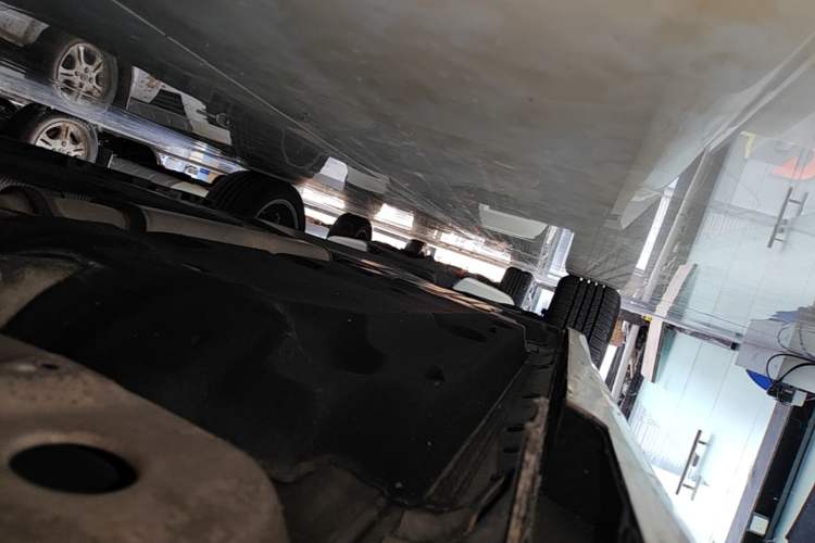 Used Cadillac XTS 2015 28T Luxury Model Right Side Sill