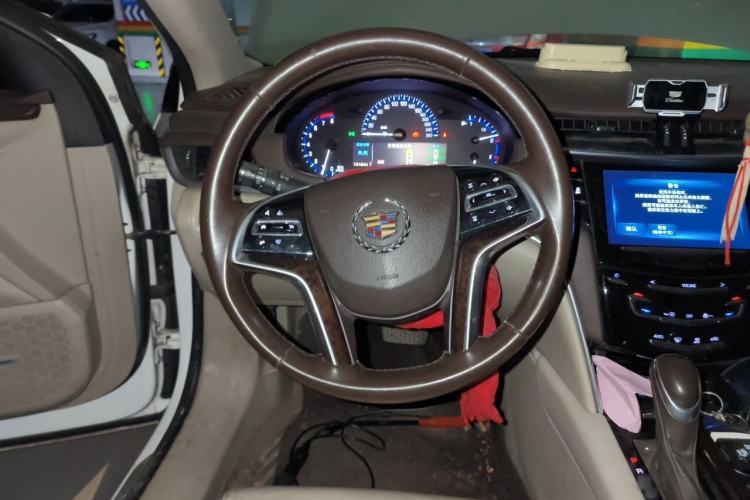 Used Cadillac XTS 2015 28T Comfort Model Steering Wheel