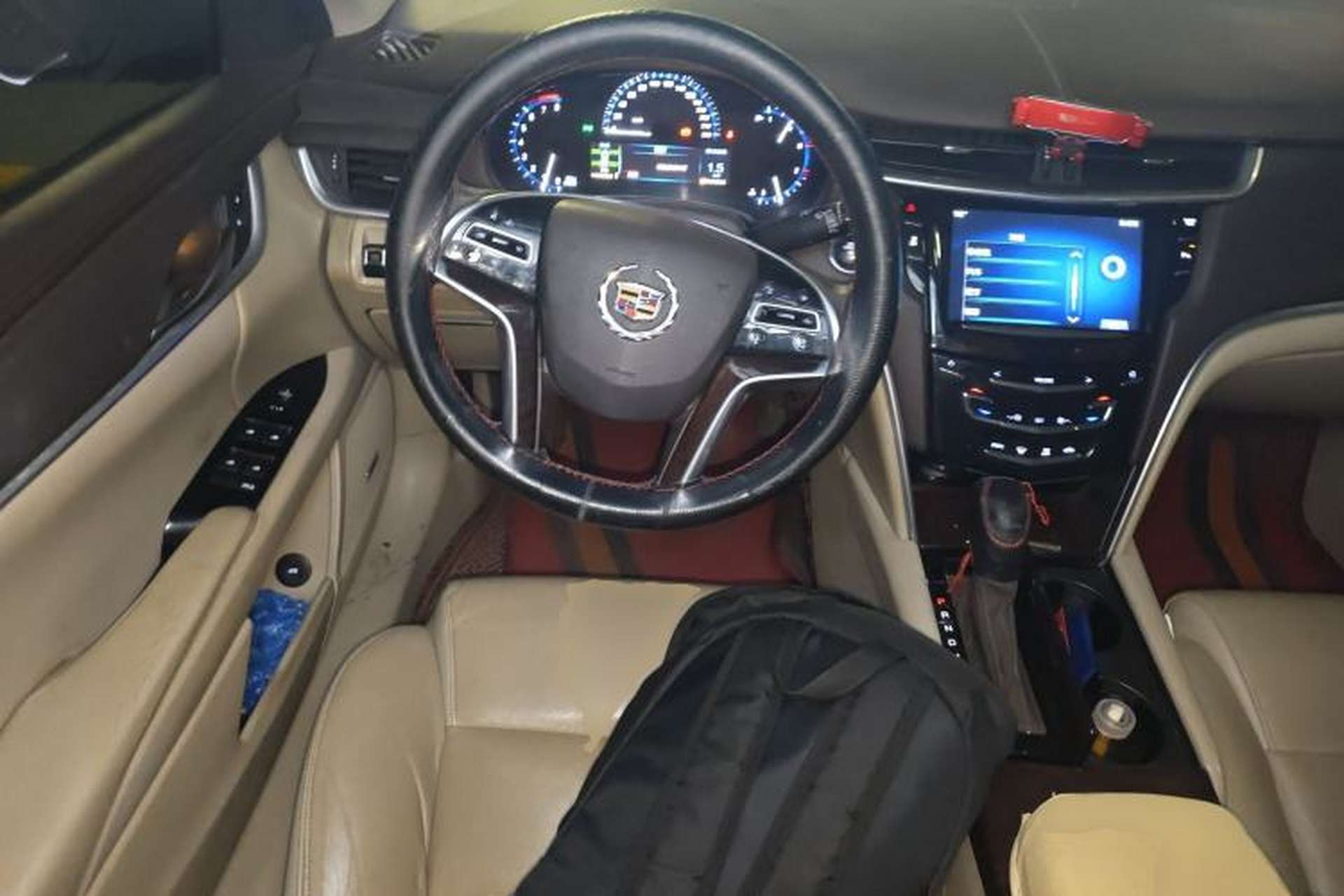 Used Cadillac XTS 2015 28T Comfort Model Steering Wheel