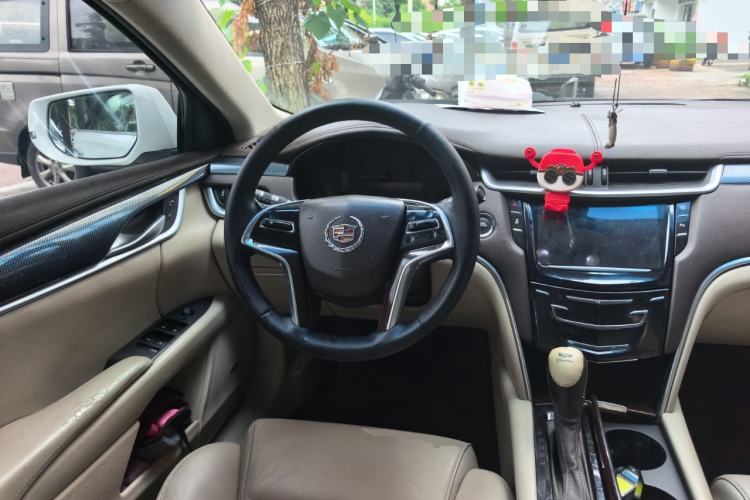 Used Cadillac XTS 2015 28T Comfort Model Steering Wheel