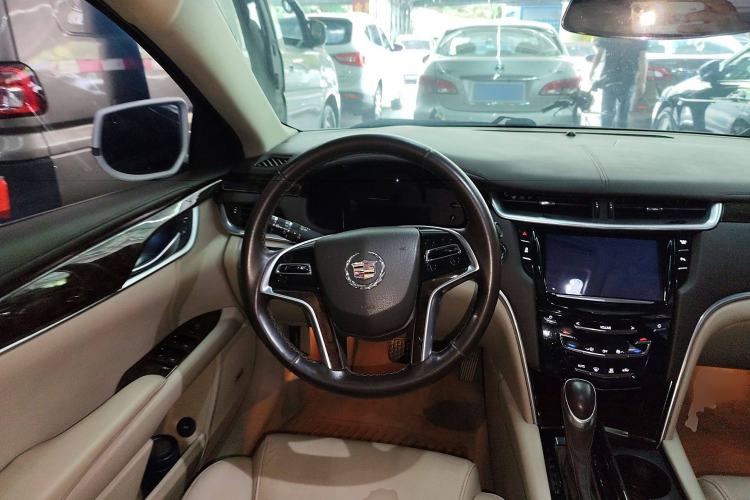 Used Cadillac XTS 2015 28T Comfort Model Steering Wheel