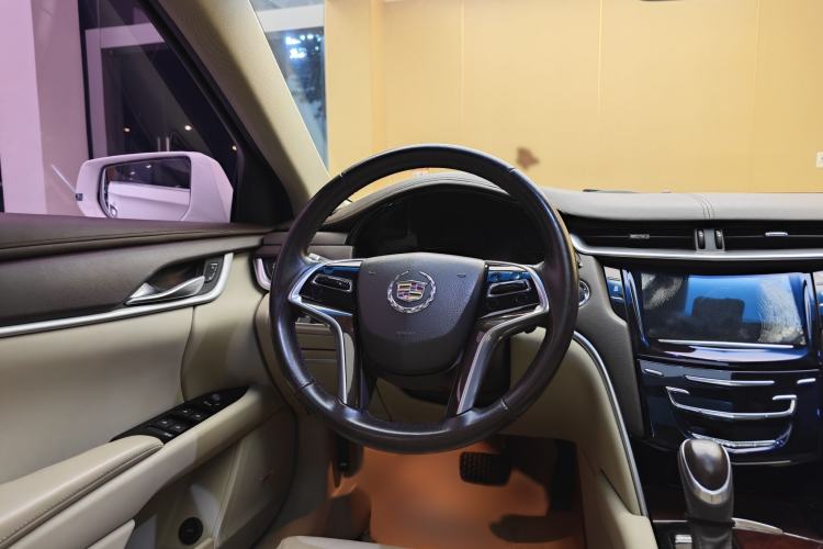 Used Cadillac XTS 2015 28T Comfort Model Steering Wheel