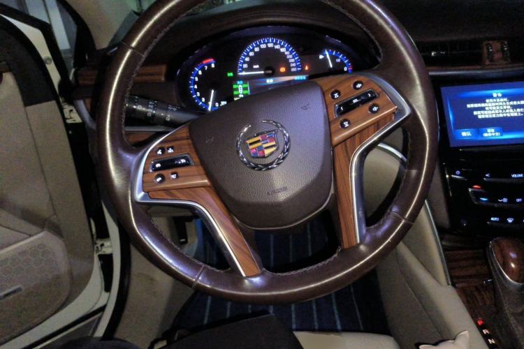 Used Cadillac XTS 2015 28T Elite Model Steering Wheel