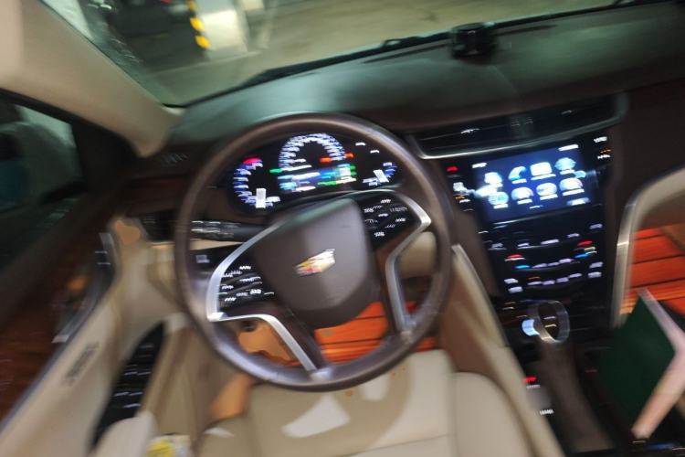 Used Cadillac XTS 2015 28T Luxury Model Steering Wheel
