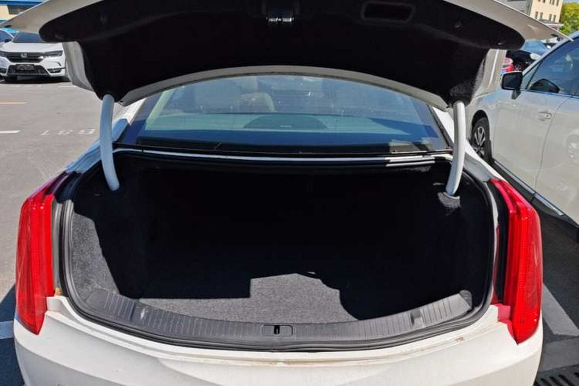 Used Cadillac XTS 2015 28T Comfort Model Trunk