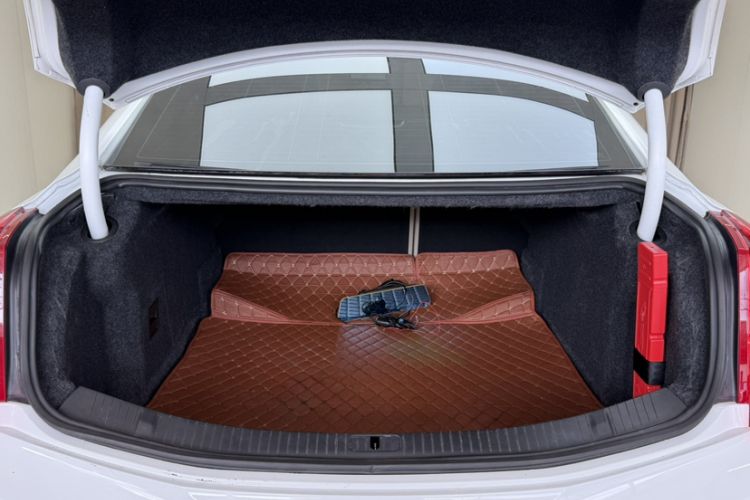 Used Cadillac XTS 2015 28T Comfort Model Trunk