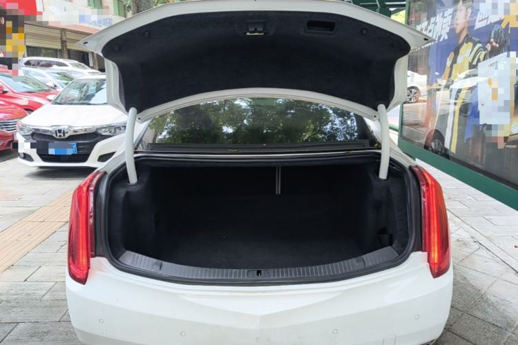 Used Cadillac XTS 2015 28T Comfort Model Trunk