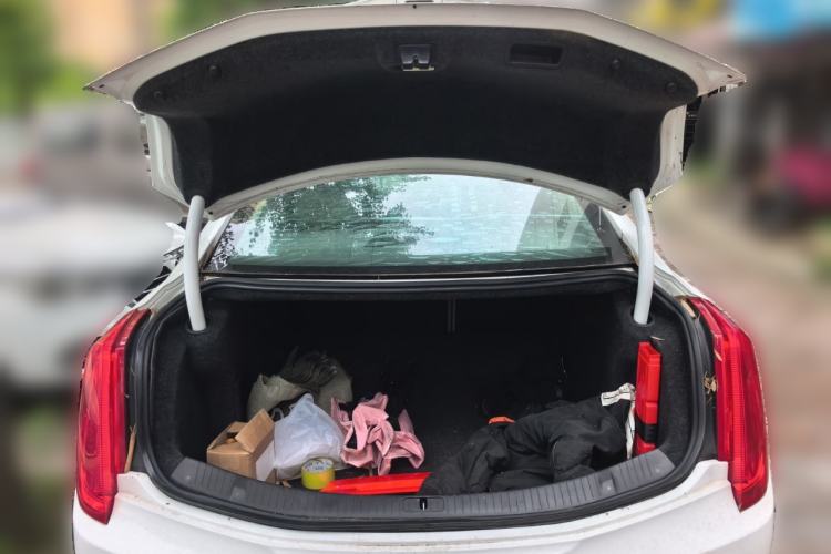 Used Cadillac XTS 2015 28T Comfort Model Trunk