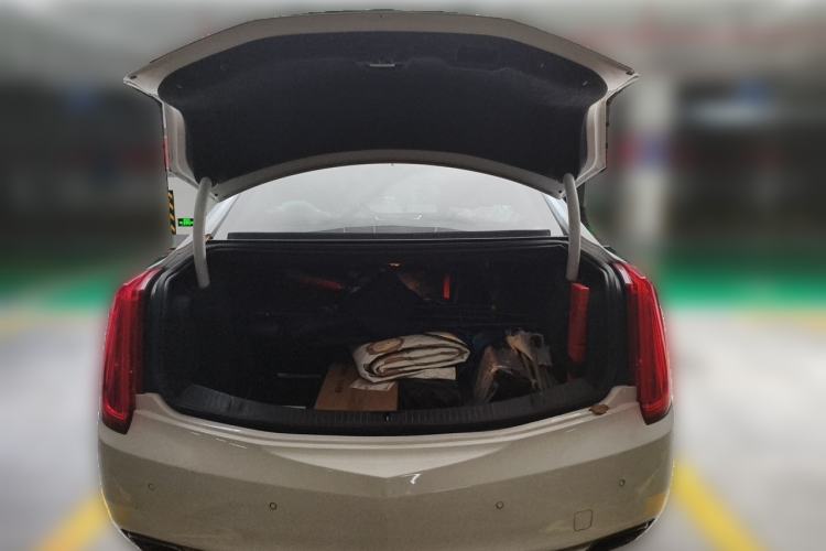Used Cadillac XTS 2015 28T Comfort Model Trunk