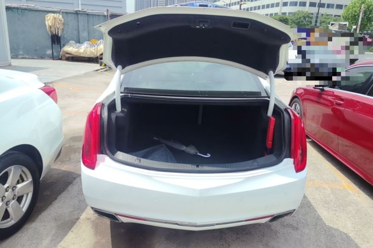 Used Cadillac XTS 2015 28T Comfort Model Trunk