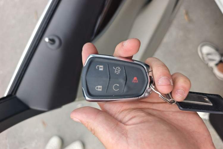 Used Cadillac XTS 2015 28T Elite Model Vehicle Key