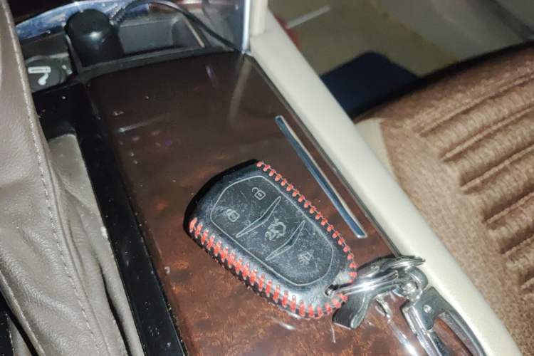 Used Cadillac XTS 2015 28T Comfort Model Vehicle Key