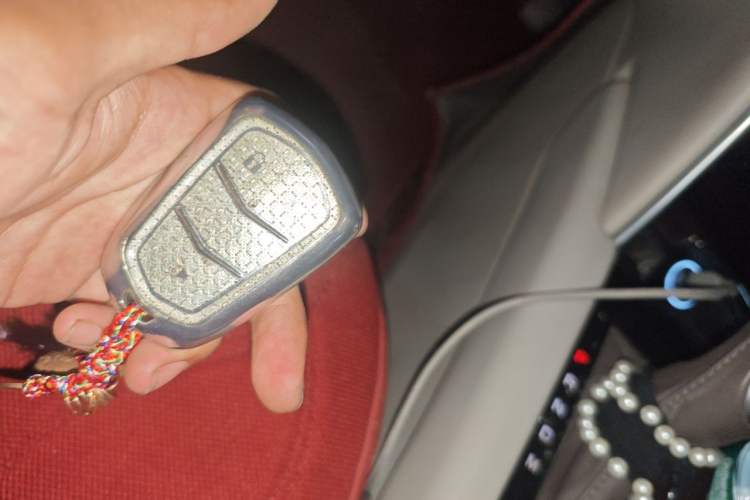 Used Cadillac XTS 2015 28T Comfort Model Vehicle Key