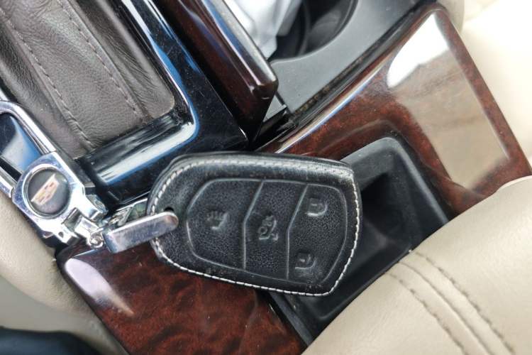 Used Cadillac XTS 2015 28T Comfort Model Vehicle Key