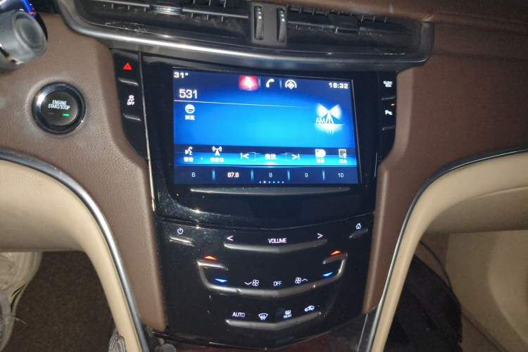 Used Cadillac XTS 2015 28T Comfort Model Audio And AC Panel