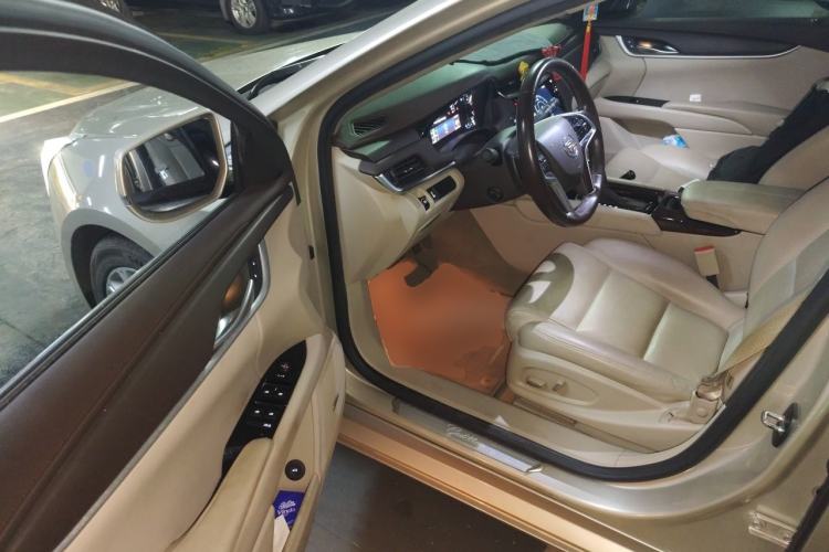 Used Cadillac XTS 2015 28T Comfort Model Driver Seat