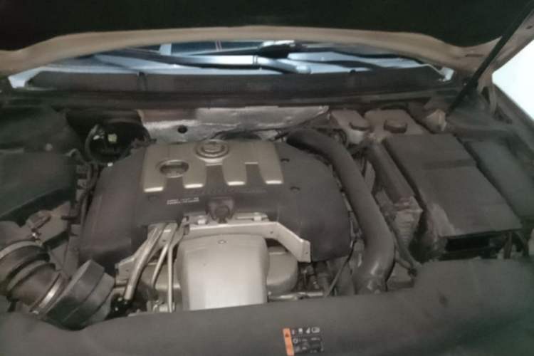 Used Cadillac XTS 2015 28T Comfort Model Engine Bay