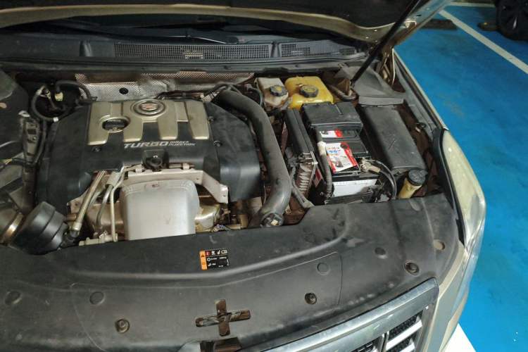 Used Cadillac XTS 2015 28T Comfort Model Engine Bay Left