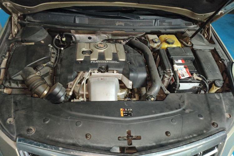 Used Cadillac XTS 2015 28T Comfort Model Engine Bay