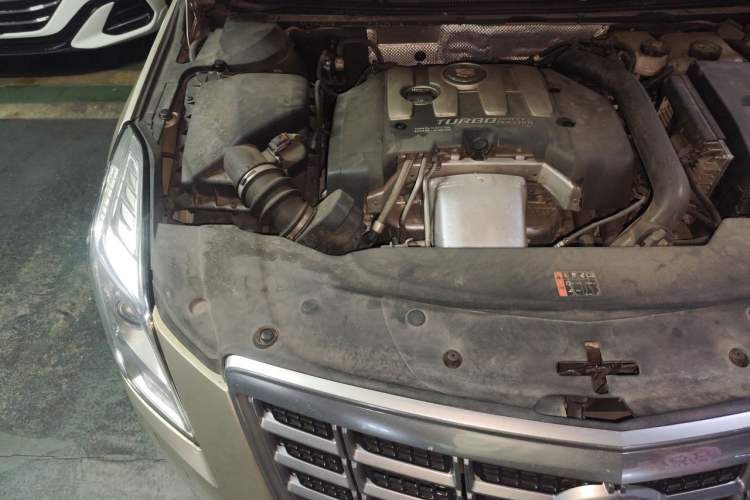 Used Cadillac XTS 2015 28T Comfort Model Engine Bay Right