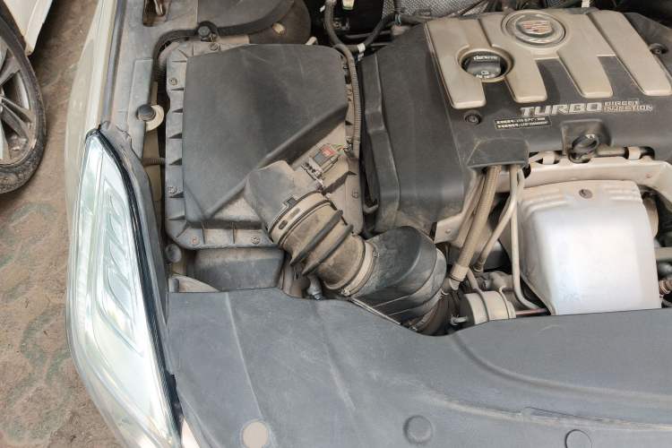Used Cadillac XTS 2015 28T Comfort Model Engine Bay Right