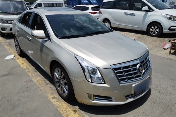 Used Cadillac XTS 2015 28T Comfort Model Front Right 45 Deg