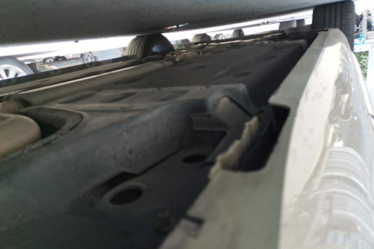 Used Cadillac XTS 2015 28T Comfort Model Left Side Sill