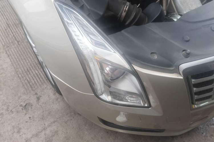 Used Cadillac XTS 2015 28T Comfort Model Right Front Headlight