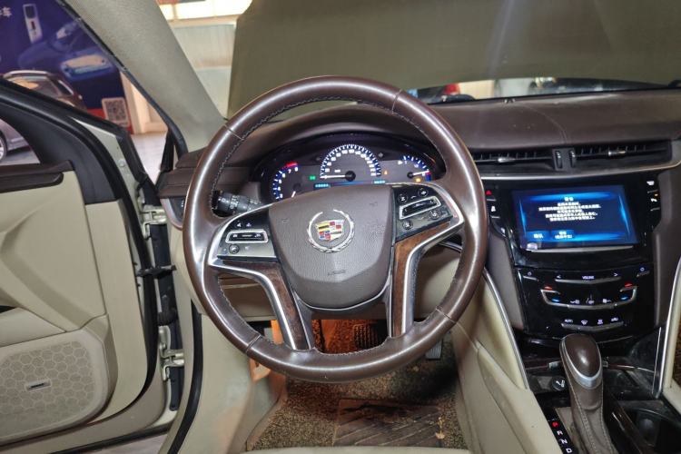 Used Cadillac XTS 2015 28T Comfort Model Steering Wheel